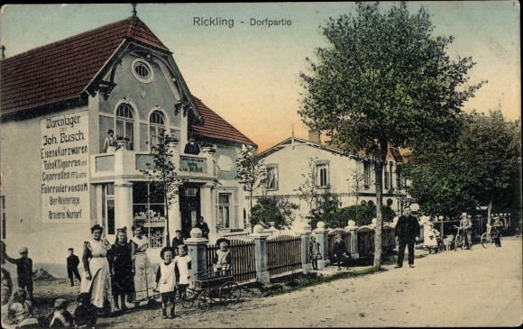Ak Rickling in Holstein, dorpsfeest, pakhuis Joh. Busch, buurtbewoners, kinderen