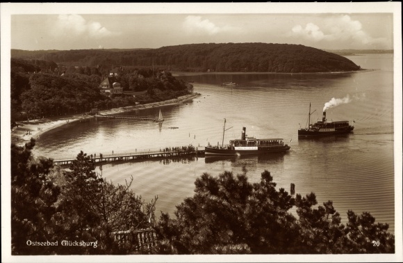 PC Glücksburg on the Baltic Sea, panorama, saloon steamer, investors