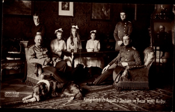 Postcard King Friedrich August III of Saxony with his children
