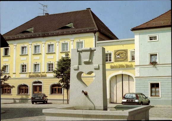 Postcard Röhrnbach in Lower Bavaria, Gasthof-Hotel Zur Post, fountain