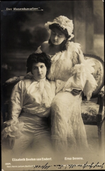Postcard Opera Singer Elisabeth Boehm van Endert, Erna Denera, Der Rosenkavalier