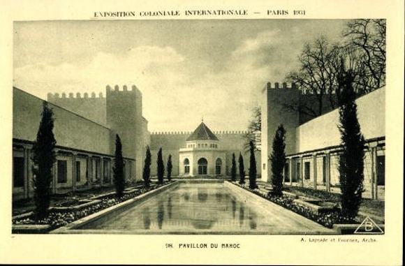 Set von 75 Ansichtskarten, Weltausstellung Paris, 1900, 1937
