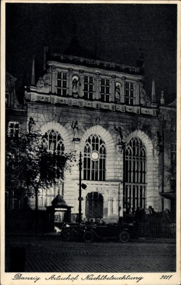 Postcard Gdańsk Danzig, night shot of the Artushof, illuminated, automobile vehicle, architecture