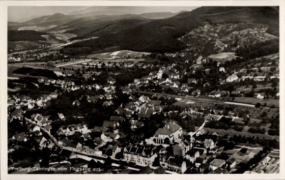 Ak Freiburg im Breisgau, Fliegeraufnahme, Zähringen