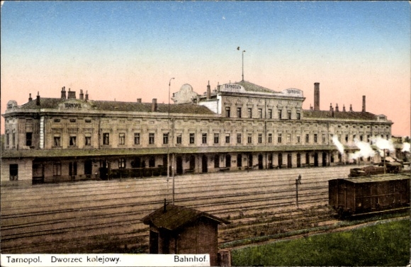 Postcard Tarnopol Ukraine, Dworzec kolejowy, view of the train station