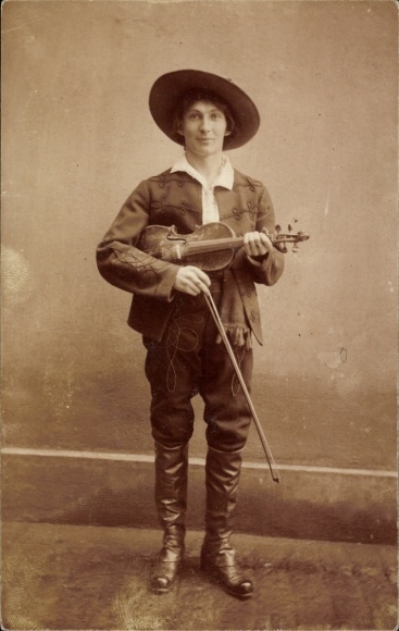 foto Ak Man met viool, violist, portret