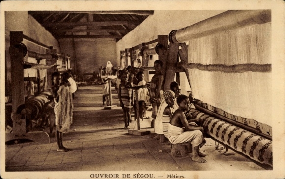 Ak Ségou Mali, Ouvroir, Métiers, tapijtwevers, kinderen, weefgetouwen
