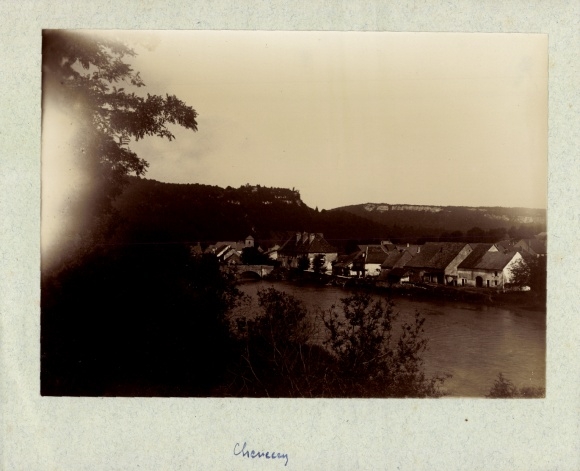 Photo Cheverny Loir et Cher, partial view on the river