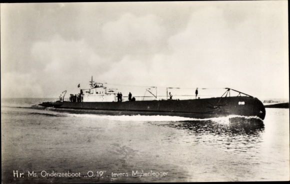 Postcard Dutch submarine, O 19, minelayer