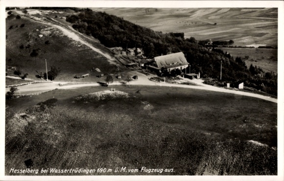 Ak Wassertrüdingen in Mittelfranken, Hesselberg, Fliegeraufnahme