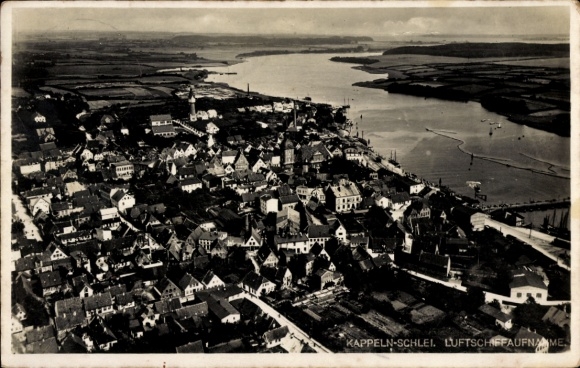 Ak Kappeln an der Schlei, Fliegeraufnahme vom Ort, Luftschiffaufnahme