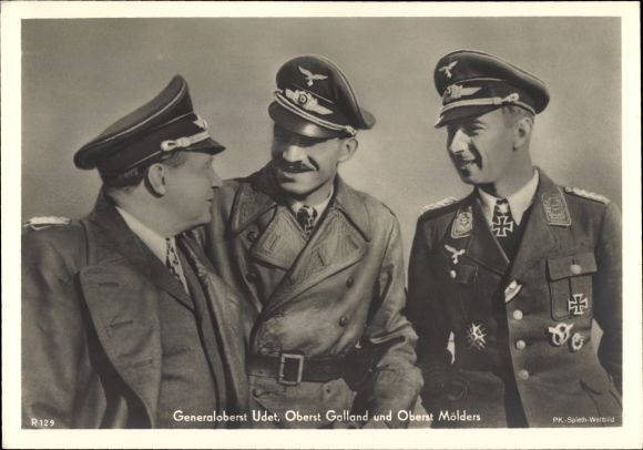 Postcard Knight&#39;s Cross recipient Generaloberst Ernst Udet, Colonel Adolf Galland, Colonel Werner Mölders, R 129