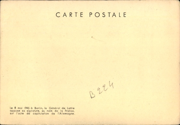 Maximum Postcard General Jean de Lattre de Tassigny, portrait in uniform at the desk