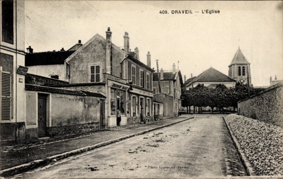 Ak Draveil Essonne, Straße in  L'Eglise,  Architektur, ruhige Atmosphäre