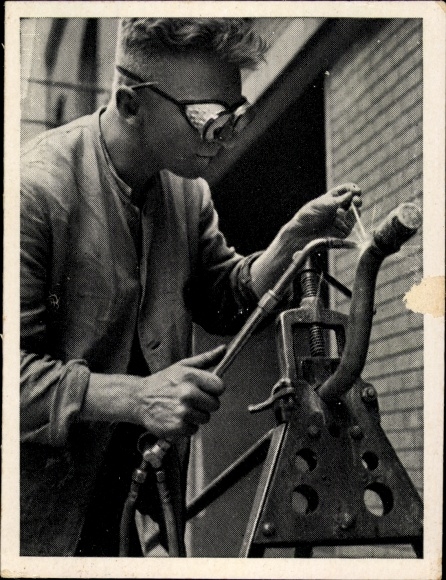 Collection picture The state of work and of peace II 73 welders