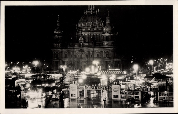 Postcard Berlin Mitte, Christmas market in the Lustgarten, Berlin Cathedral
