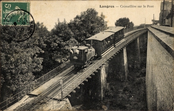 Postcard Langres Haute Marne, vue du Crémaillère sur le Pont