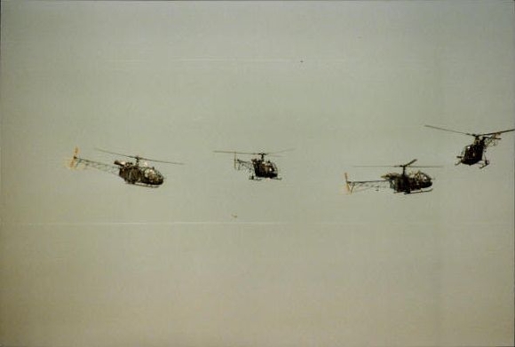 Set von 100 Fotos Flugzeuge und  Hubschrauber