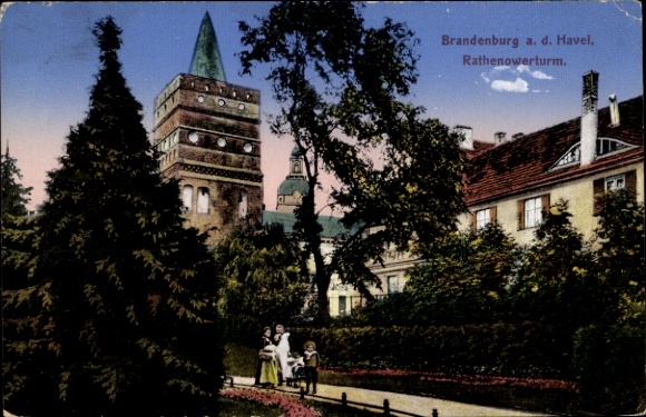 Postcard Brandenburg an der Havel, Rathenower Tower, park, family, trees, s building