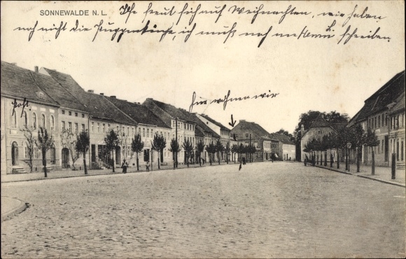 PC Sonnewalde in der Niederlausitz, market square, street section