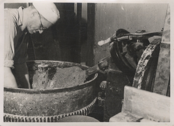 Original Foto Berlin Schöneberg, Mansteinstraße, Bäckerei Simon, um 1945/46, ca. 13 x 18 cm