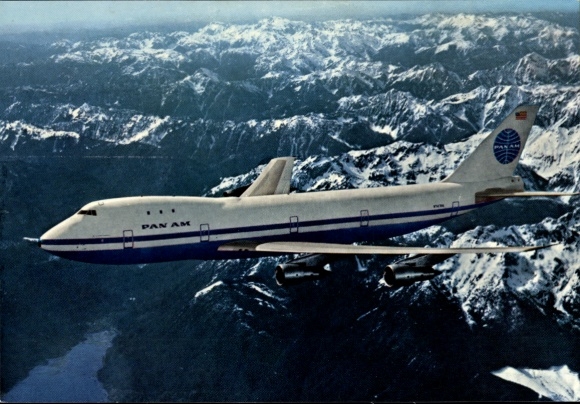 Postcard American passenger aircraft of Pan American World Airways, Boeing 747