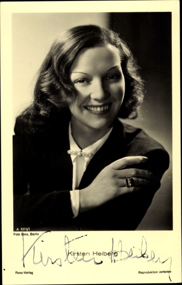 Postcard actress Kirsten Heiberg, portrait, Ross 3373/1, autograph