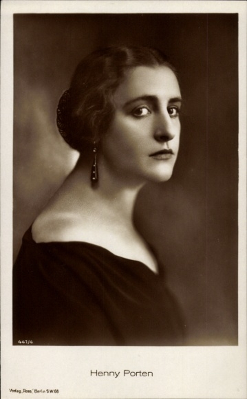 Postcard actress Henny Porten, side profile, Ross 441/4, portrait