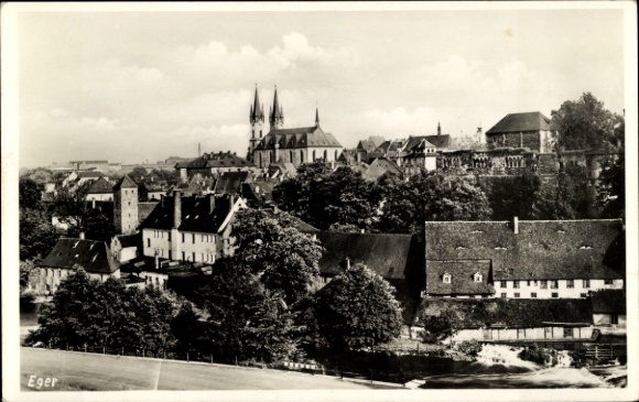 Ak Cheb Eger Reg. Karlovy Vary, uitzicht op de stad en de kerk