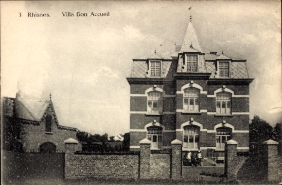Ak Rhisnes Wallonien Namur, Villa Bon Accueil, Gebäude mit Türmchen, Ziegelbau, Garten, Zaun
