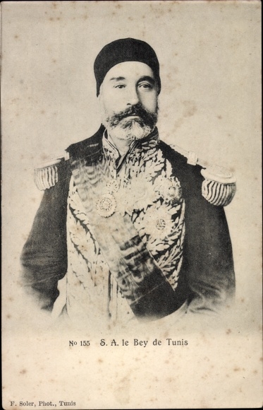 Postcard SA Ali, Bey de Tunis, Tunisian ruler, portrait, uniform, medal