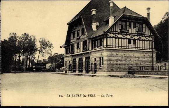 Postcard La Baule les Pins Escoublac Loire Atlantique, The Station