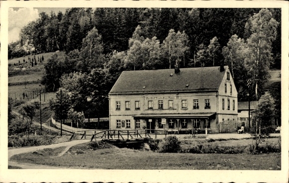 Ak Neuhausen Erzgebirge,Blick z. Gasthof Deutschen Haus