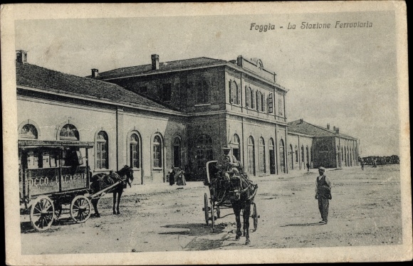 Postcard Foggia Puglia, train station, carriage