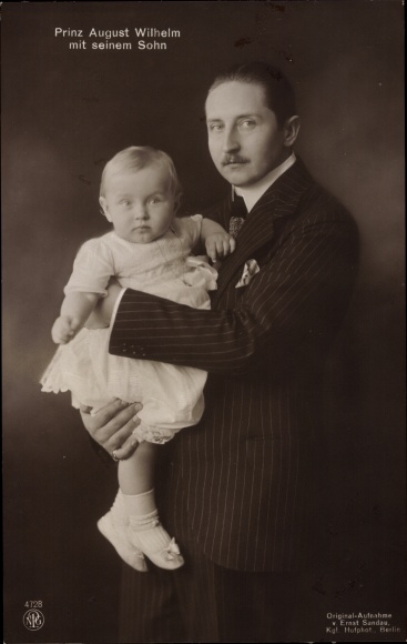 KP Prince August Wilhelm z synem, NPG 4728