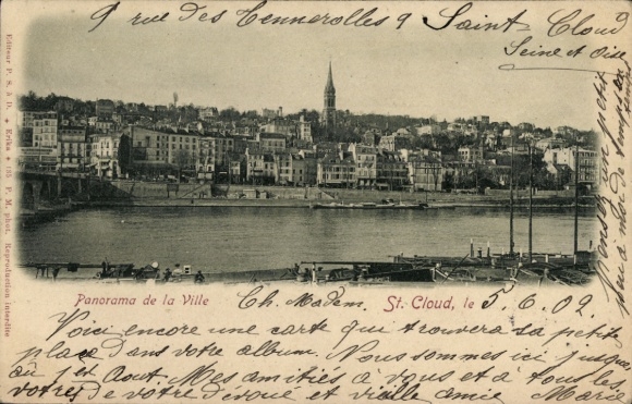Ak Saint Cloud Hauts de Seine, Panoramablick auf die Stadt, Kirche im Hintergrund,  