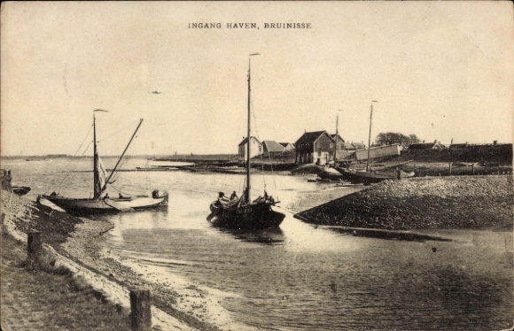 Postcard Bruinisse Zeeland, harbor view, boats, buildings, water, Bruinisse