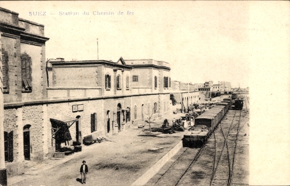 Postcard Suez Egypt, party at the train station