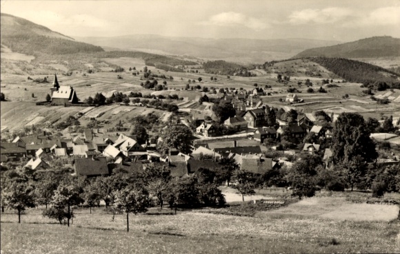 Postcard Heidersbach Suhl in Thuringia, landscape, houses, church, hills, trees