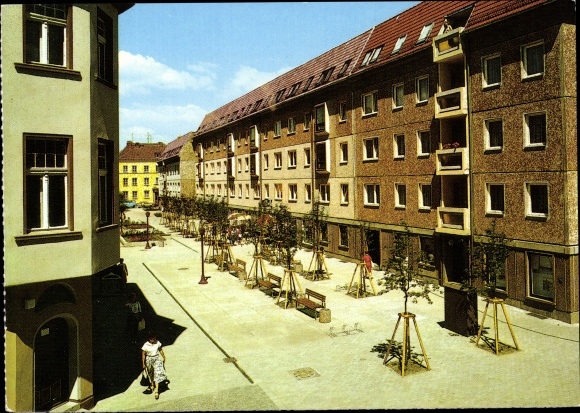 Ak Neubrandenburg in Mecklenburg Vorpommern, Altbauten in der Behmenstraße