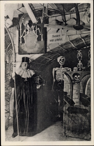 Postcard Dresden Zentrum Altstadt, Josephus Linke, the original with the large clock, founder of the museum