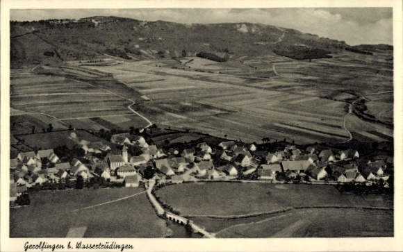 Ak Wassertrüdingen in Mittelfranken, Landschaftsaufnahme, Dorfansicht, Felder, Berge, Schwarz-Wei