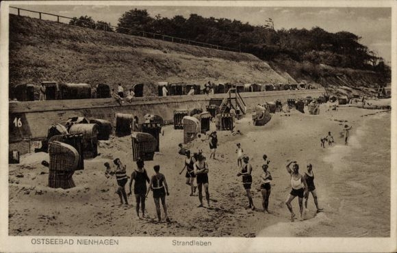 Postcard Ostseebad Nienhagen in Mecklenburg, beach, bathers, beach chairs