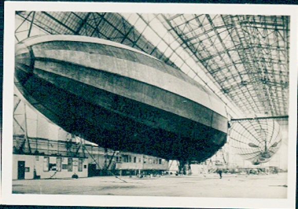 Collective picture Zeppelin world trips No. 60 post-war airships, conversion of the &quot;Bodensee&quot;, assembly hall