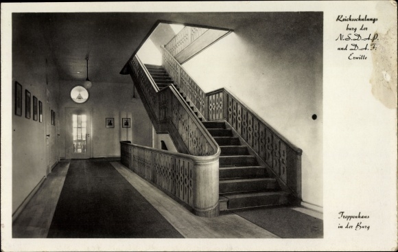 Postcard Erwitte NRW, Reichsschulungsburg of the NSDAP and DAF, staircase in the castle
