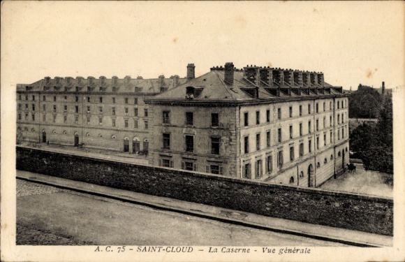 CPA Saint-Cloud Hauts-de-Seine, La Caserne