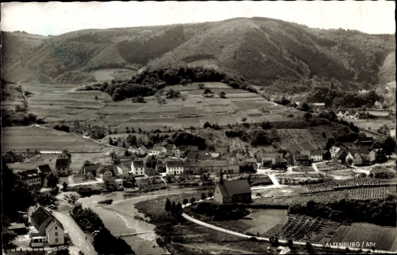 Ak Altenburg in Thüringen, Altenburg Ahr, Landschaft, Häuser, Fluss, Berge