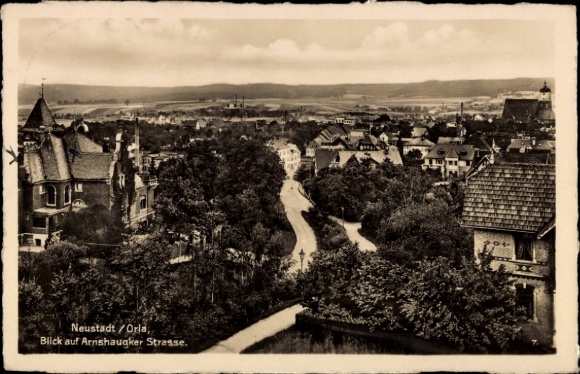 Ak Neustadt an der Orla, Blick auf Arnshaugker Strasse
