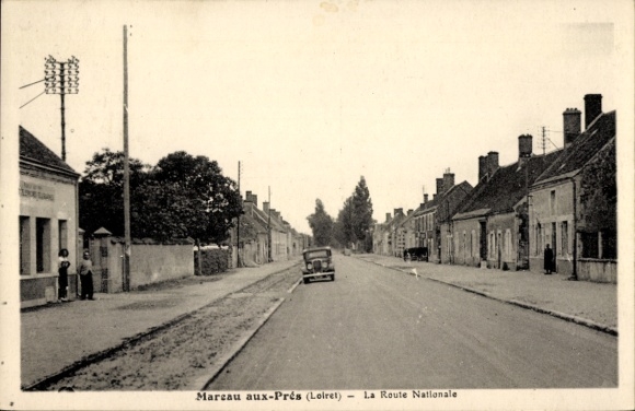 PC Mareau aux Pres Loiret, La Route Nationale, voiture