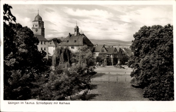 Postcard Usingen im Taunus Hesse, Schlossplatz, town hall